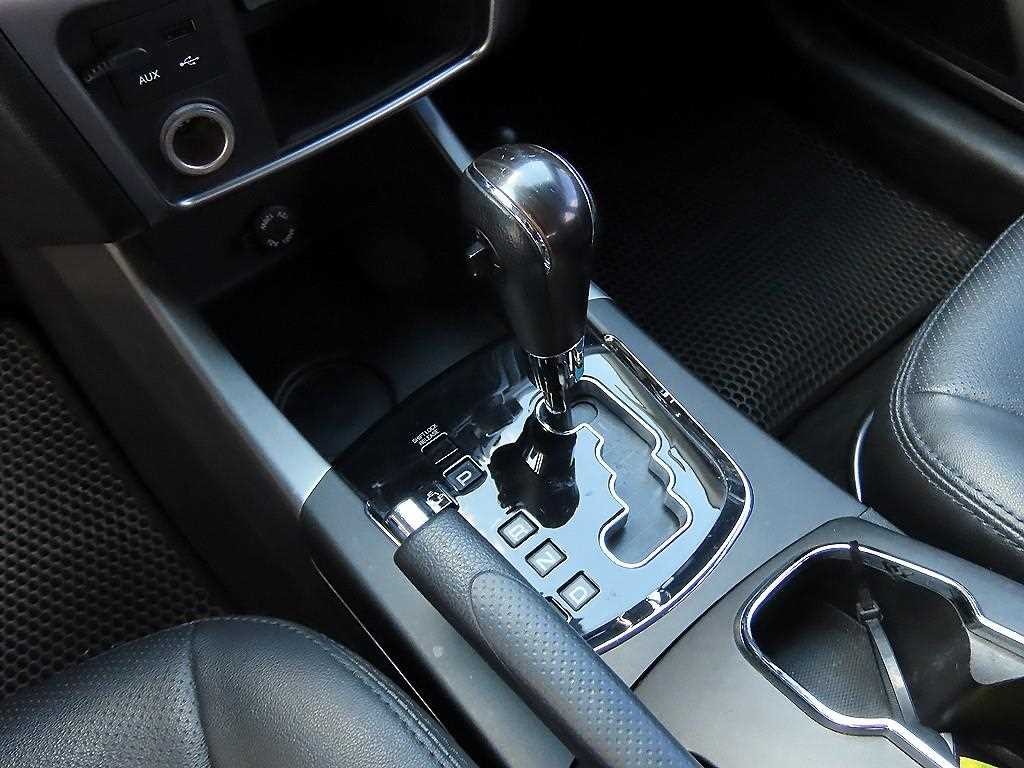 KG모빌리티(쌍용) 코란도 뉴코란도C 2WD 2.2 RX 고급형 이미지 10