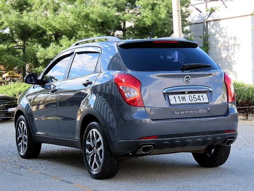 KG모빌리티(쌍용) 코란도 뉴코란도C 2WD 2.2 RX 고급형 이미지 3