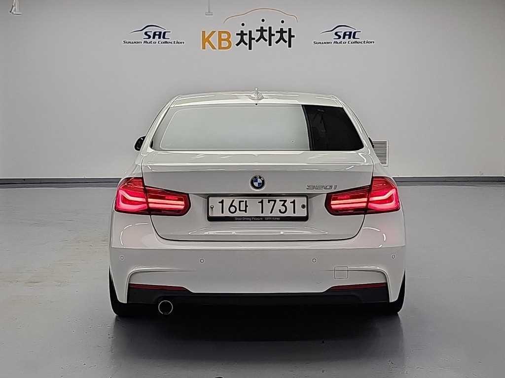 BMW 3시리즈 3시리즈 (F30) 320i M 스포츠 이미지 3