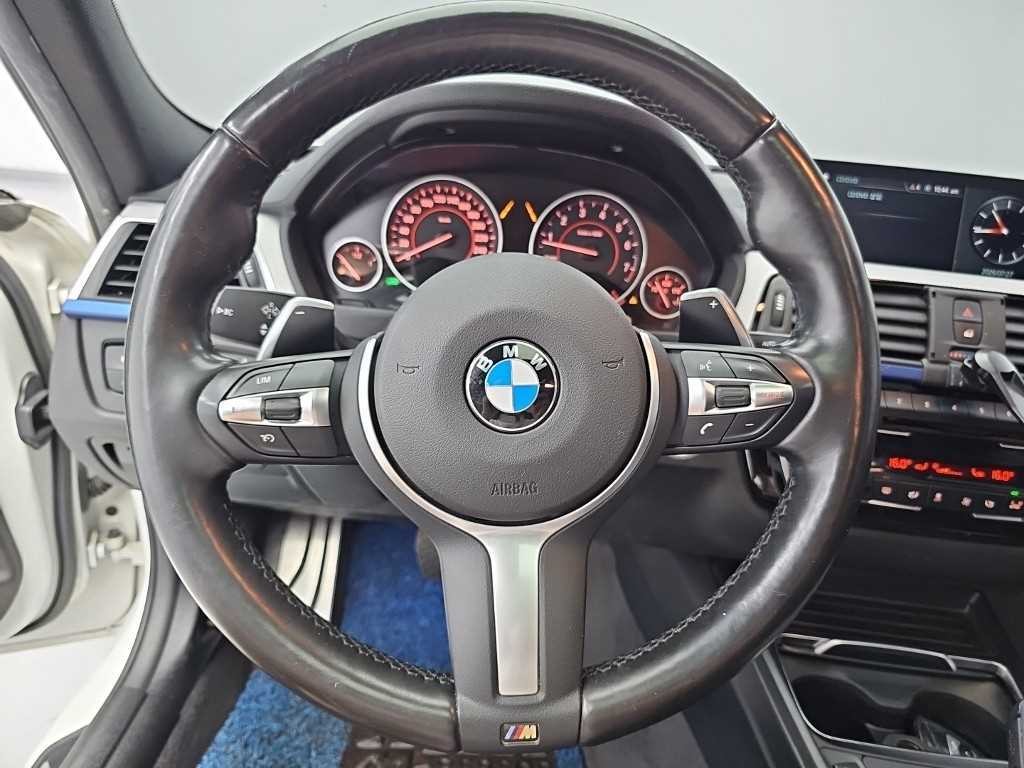 BMW 3시리즈 3시리즈 (F30) 320i M 스포츠 이미지 9