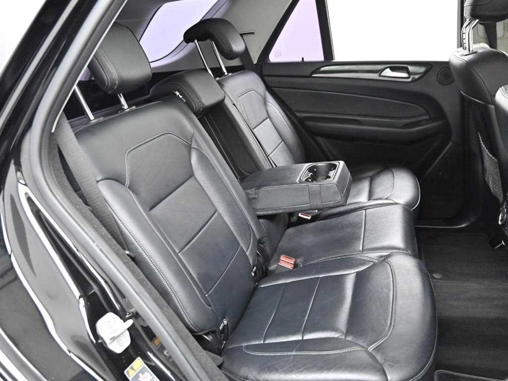 벤츠 GLE 클래스 GLE 클래스 W166 GLE 350 d 4MATIC 이미지 12