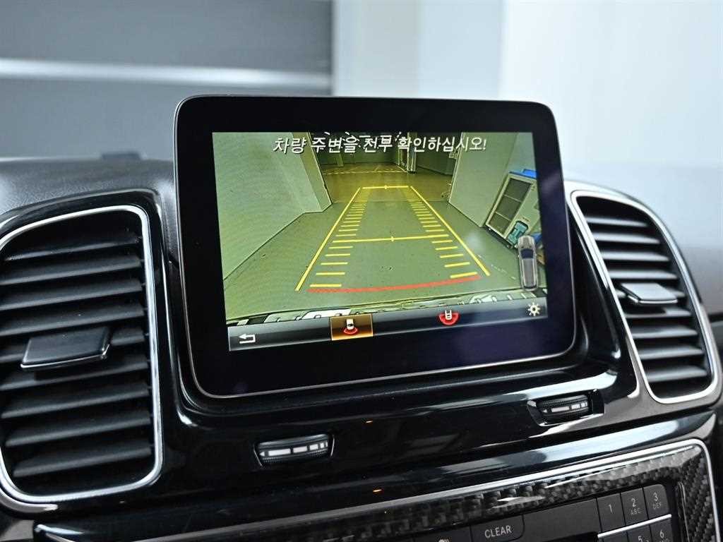 벤츠 GLE 클래스 GLE 클래스 W166 GLE 350 d 4MATIC 이미지 15