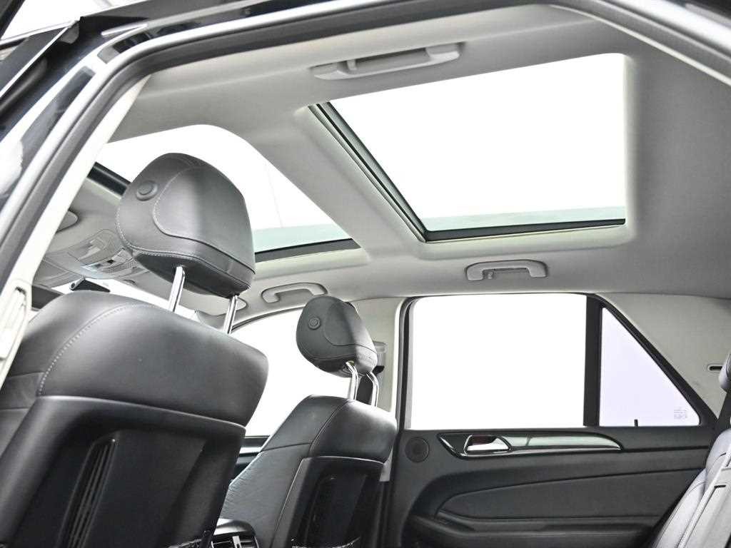 벤츠 GLE 클래스 GLE 클래스 W166 GLE 350 d 4MATIC 이미지 18
