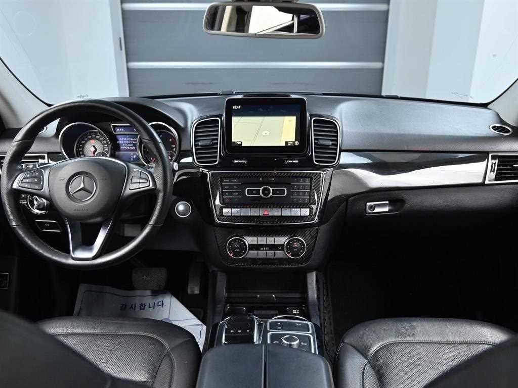 벤츠 GLE 클래스 GLE 클래스 W166 GLE 350 d 4MATIC 이미지 7