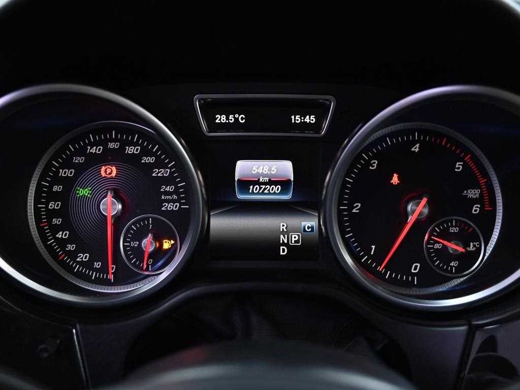 벤츠 GLE 클래스 GLE 클래스 W166 GLE 350 d 4MATIC 이미지 8