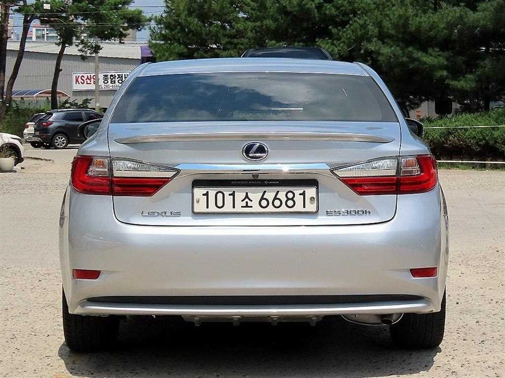렉서스 ES 뉴ES300h 프리미엄 이미지 4