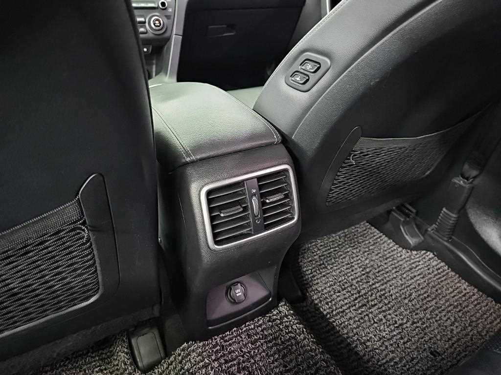 기아 스포티지 스포티지 더 볼드 2.0 가솔린 2WD 프레스티지 이미지 14