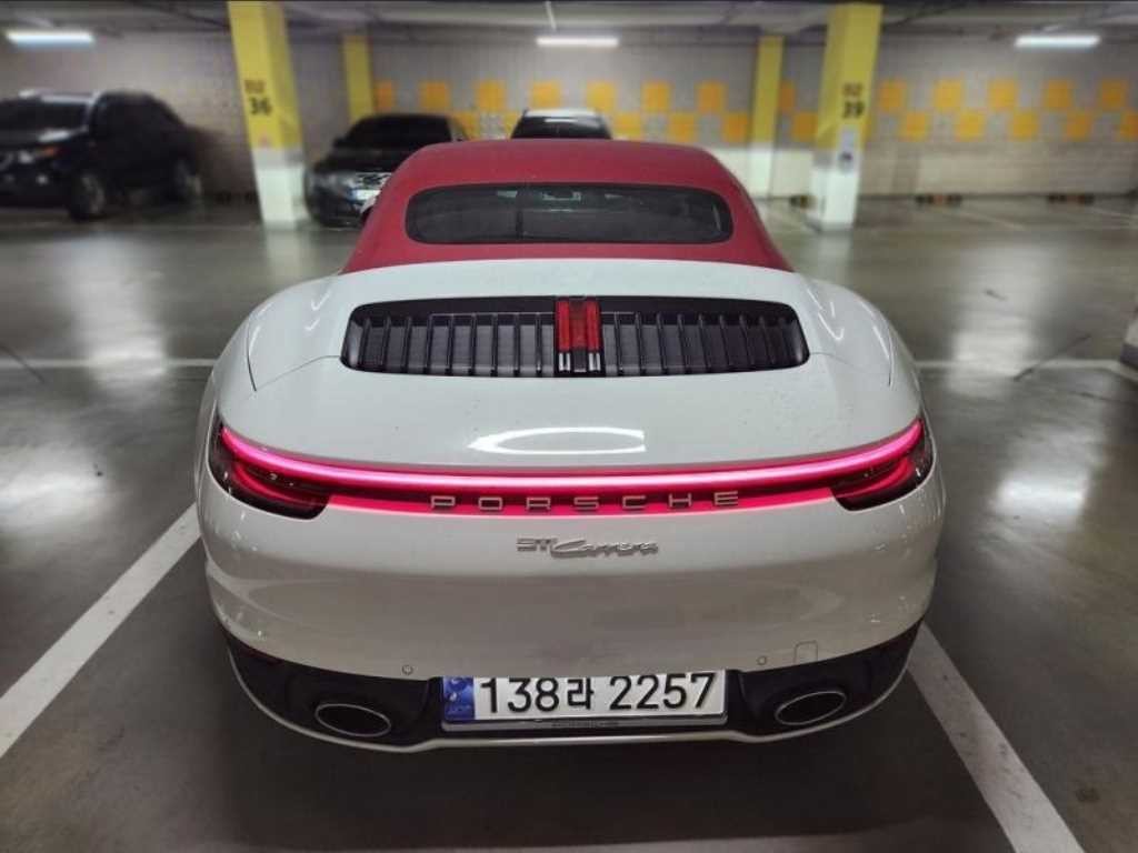 포르쉐 911 911(992) 카레라 카브리올레 이미지 5