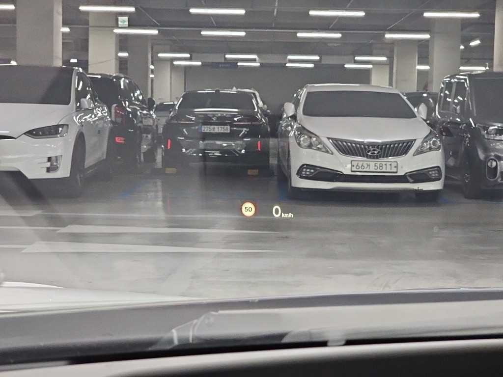 BMW i8 BMW i8 쿠페 이미지 18