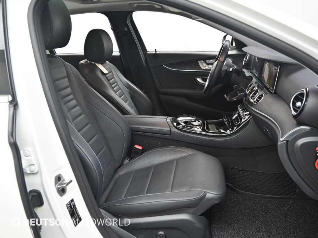 벤츠 E 클래스 E-클래스 W213 E300 4MATIC 아방가르드 이미지 10