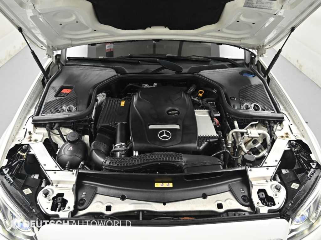 벤츠 E 클래스 E-클래스 W213 E300 4MATIC 아방가르드 이미지 6