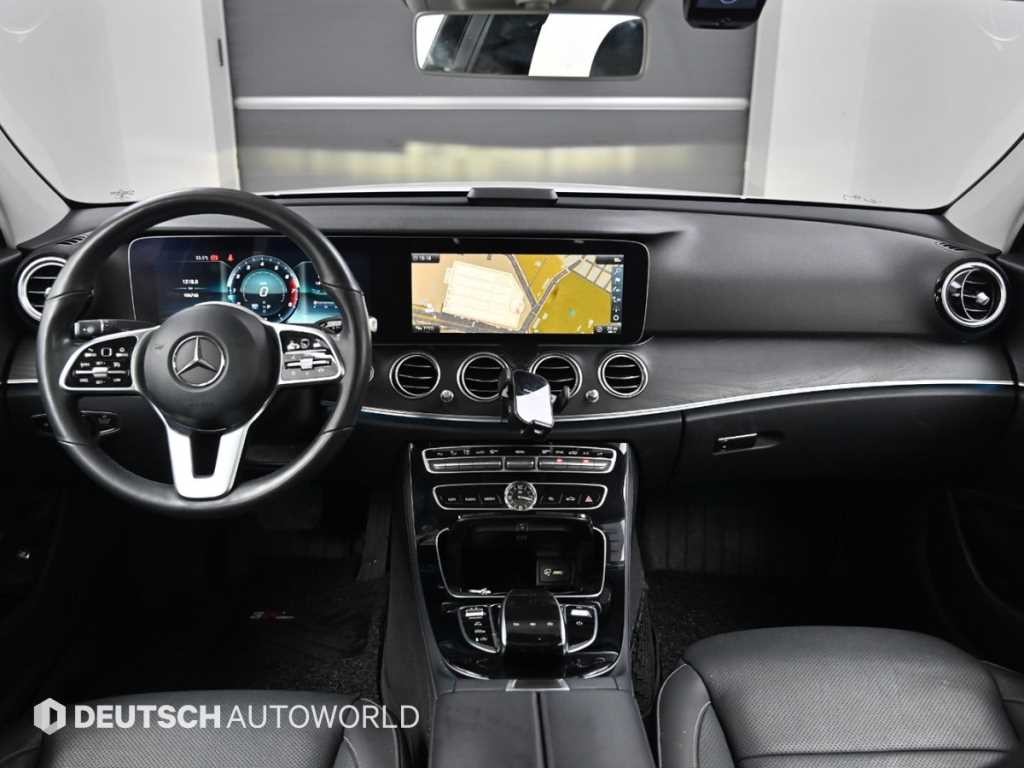 벤츠 E 클래스 E-클래스 W213 E300 4MATIC 아방가르드 이미지 7
