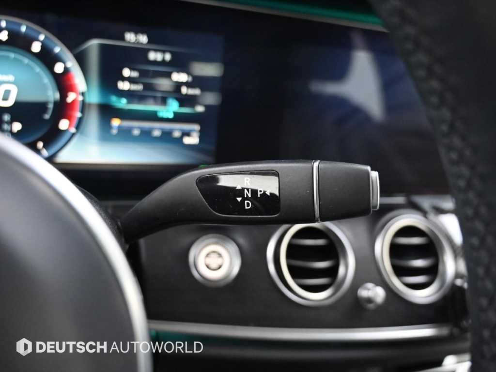 벤츠 E 클래스 E-클래스 W213 E300 4MATIC 아방가르드 이미지 9