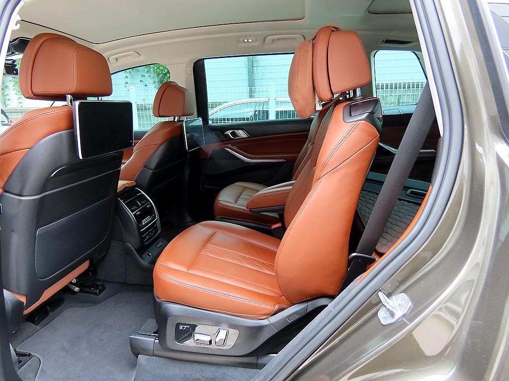BMW X7 X7 (G07) xDrive 40i 디자인 퓨어 엑셀런스 6인승 이미지 6