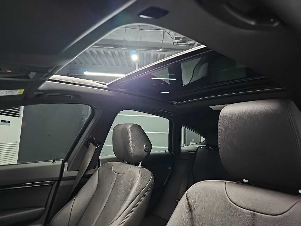 BMW 그란투리스모 3시리즈 GT (F34) GT 320D M 스포트 프리미엄 이미지 13