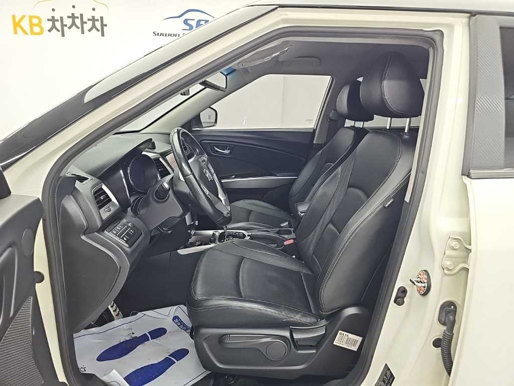 KG모빌리티(쌍용) 티볼리 디젤 2WD 1.6 VX 이미지 11