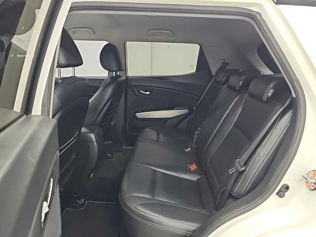 KG모빌리티(쌍용) 티볼리 디젤 2WD 1.6 VX 이미지 12