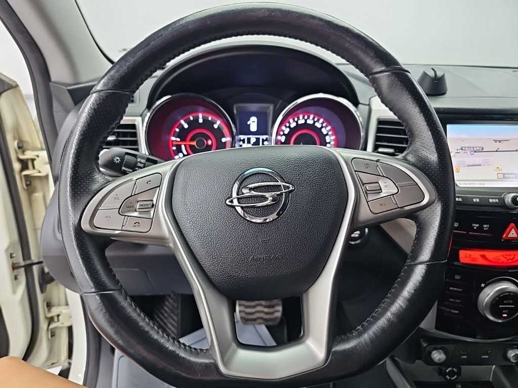 KG모빌리티(쌍용) 티볼리 디젤 2WD 1.6 VX 이미지 9