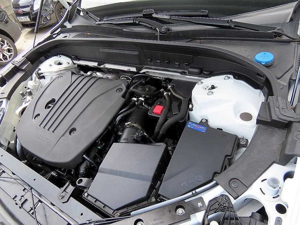 볼보 V60 V60 크로스 컨트리 2세대 2.0 B5 울트라 AWD 이미지 19