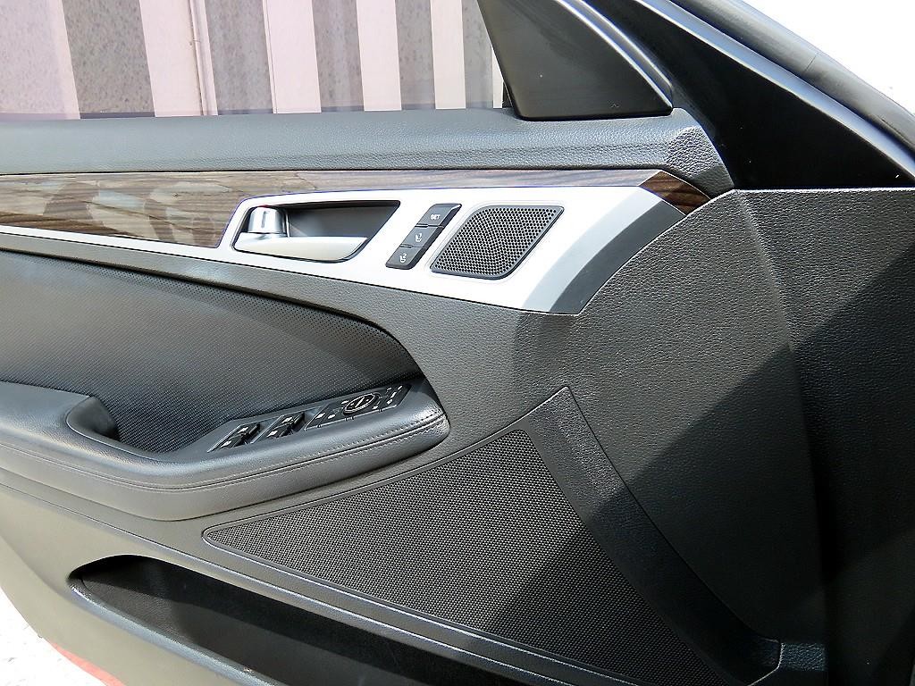 제네시스 G80 2.2D AWD 럭셔리 이미지 11