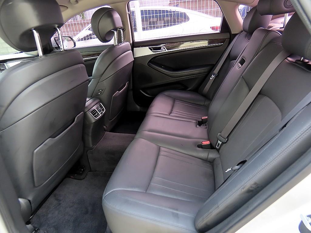 제네시스 G80 2.2D AWD 럭셔리 이미지 6
