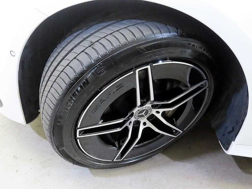 벤츠 E 클래스 E-클래스 W214 E300 4MATIC AMG Line 이미지 20