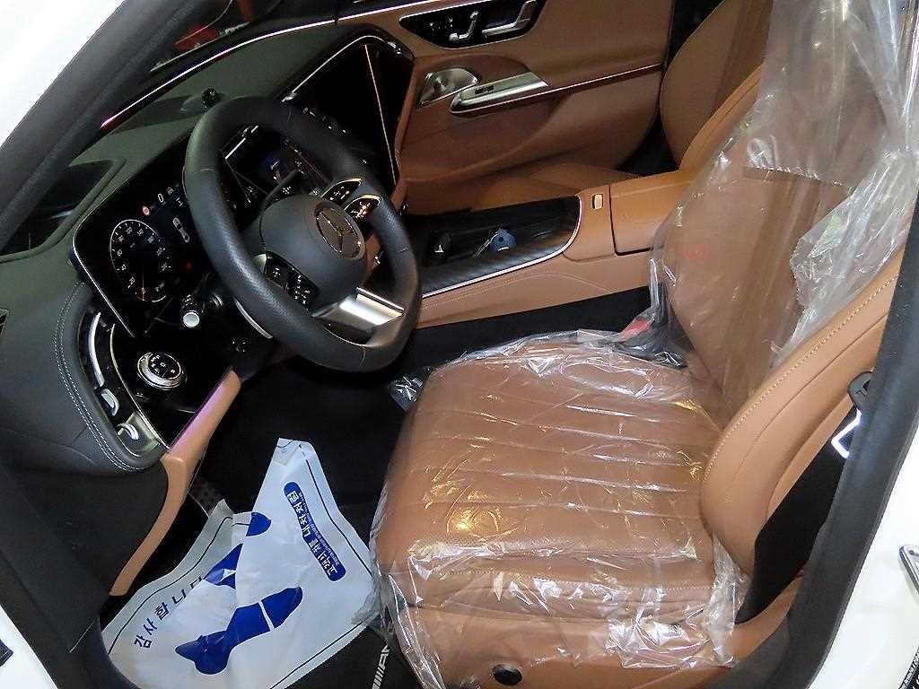 벤츠 E 클래스 E-클래스 W214 E300 4MATIC AMG Line 이미지 6
