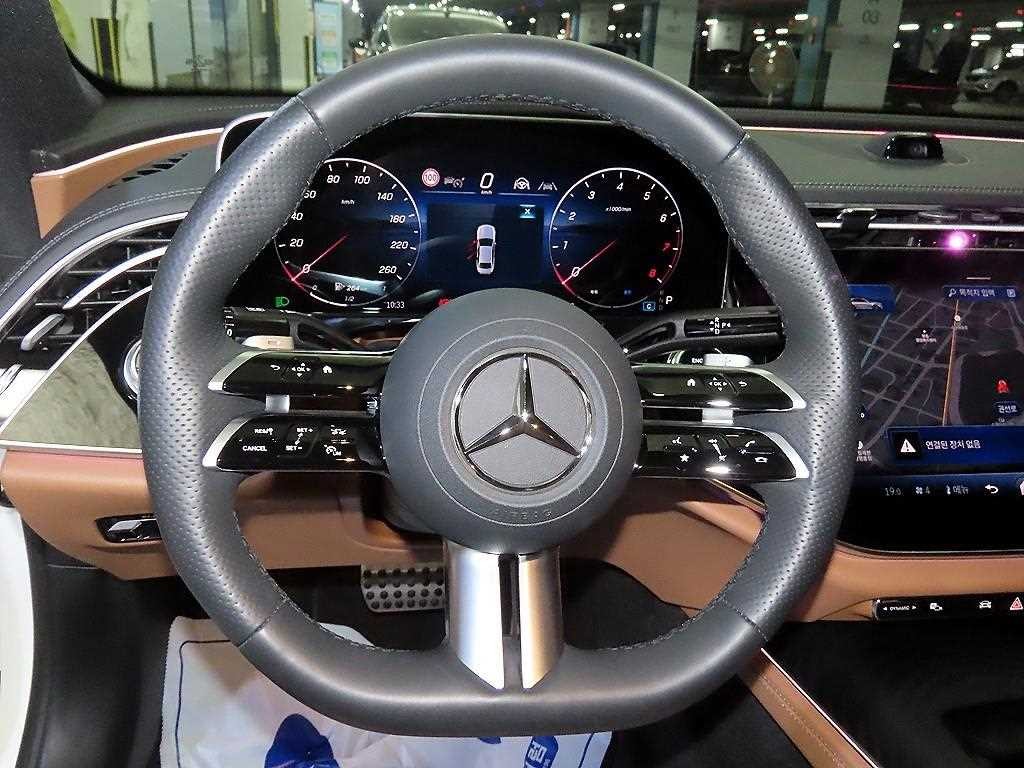 벤츠 E 클래스 E-클래스 W214 E300 4MATIC AMG Line 이미지 8