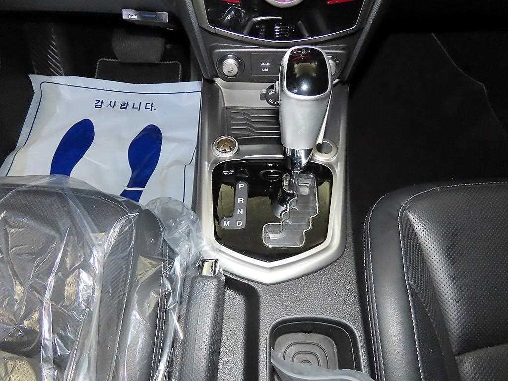 KG모빌리티(쌍용) 티볼리 가솔린 2WD 1.6 VX 이미지 12
