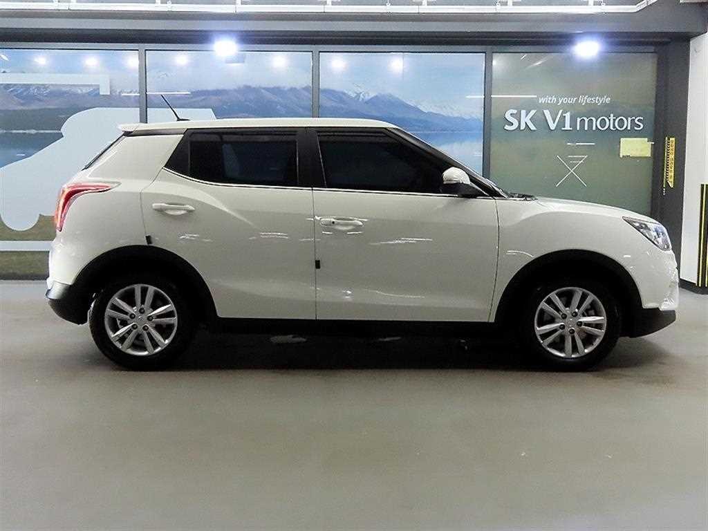 KG모빌리티(쌍용) 티볼리 가솔린 2WD 1.6 VX 이미지 3