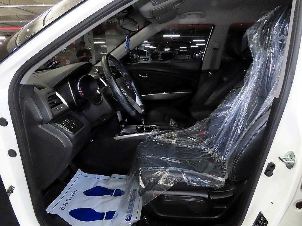 KG모빌리티(쌍용) 티볼리 가솔린 2WD 1.6 VX 이미지 6