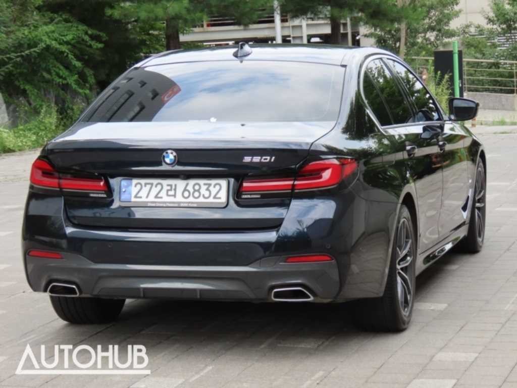 BMW 5시리즈 5시리즈 (G30) 520i M 스포츠 이미지 3