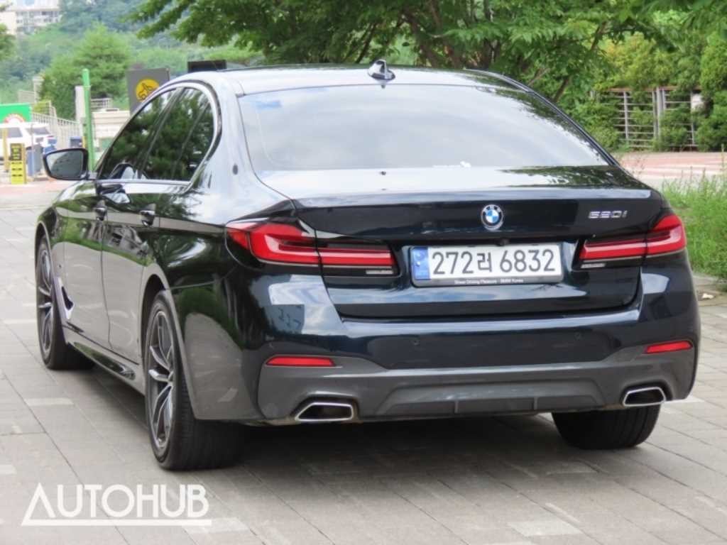 BMW 5시리즈 5시리즈 (G30) 520i M 스포츠 이미지 4