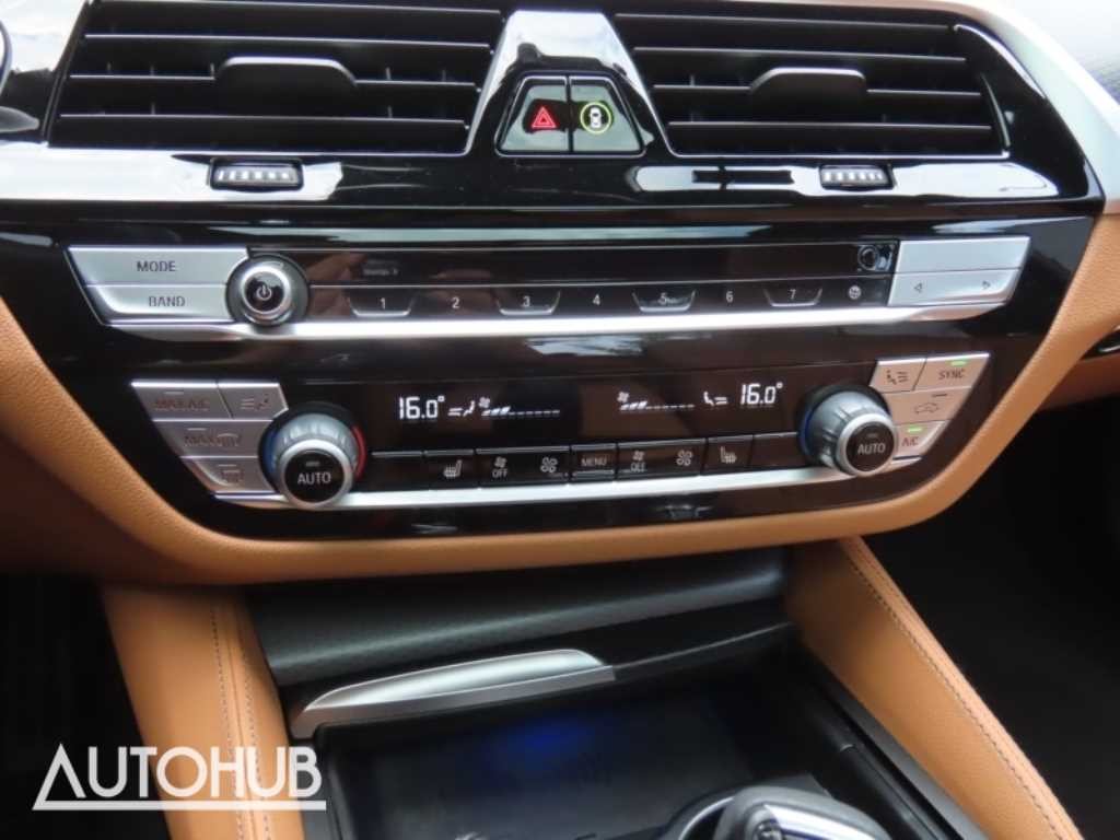 BMW 5시리즈 5시리즈 (G30) 520i M 스포츠 이미지 8