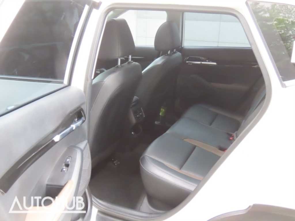 기아 셀토스 가솔린 1.6 터보 4WD 그래비티 이미지 15