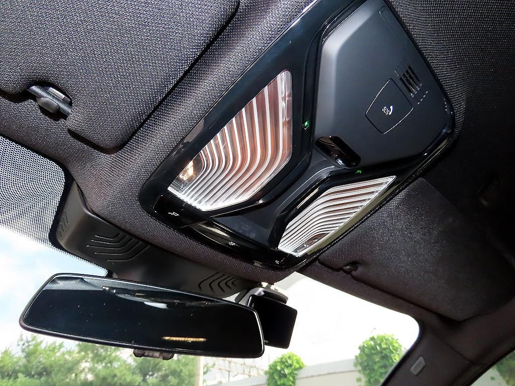 BMW 5시리즈 M5 (F90, F10) M5 세단 이미지 15