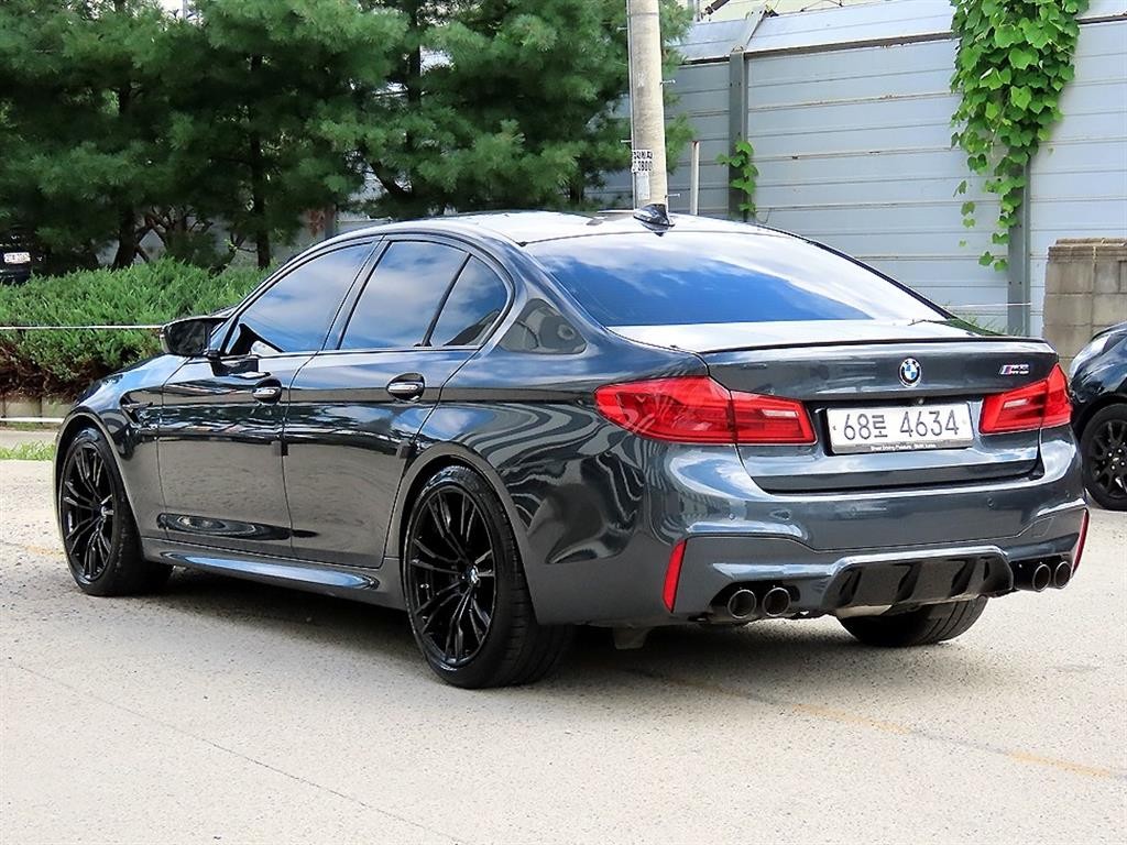BMW 5시리즈 M5 (F90, F10) M5 세단 이미지 3