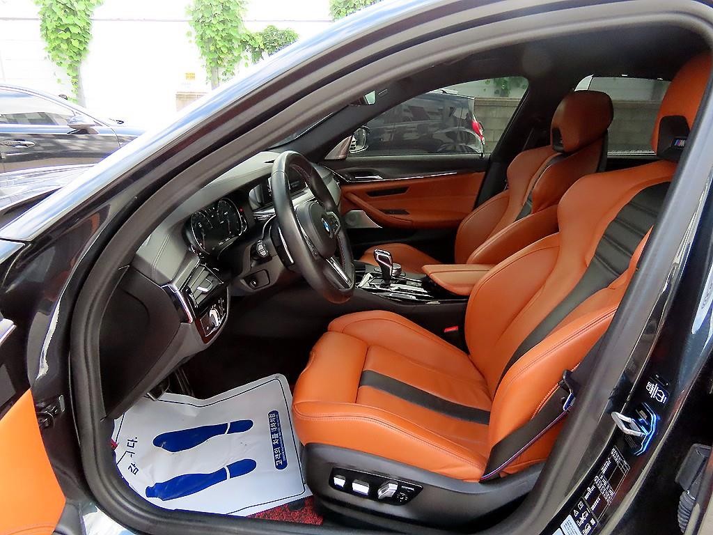 BMW 5시리즈 M5 (F90, F10) M5 세단 이미지 5