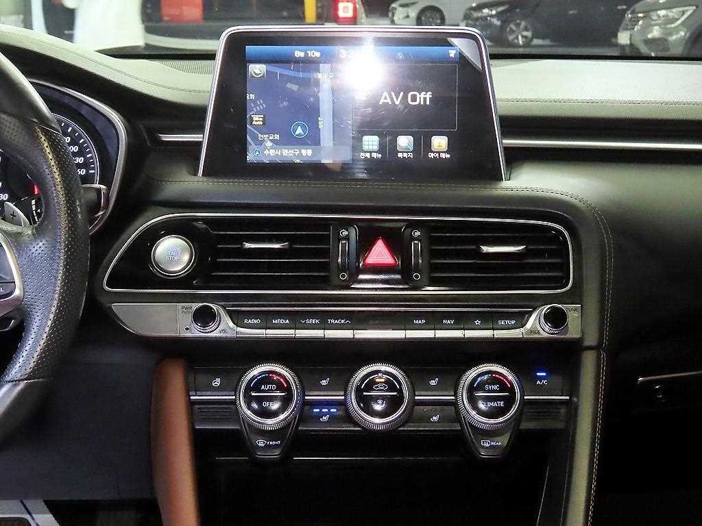 제네시스 G70 2.0T 슈프림 이미지 11