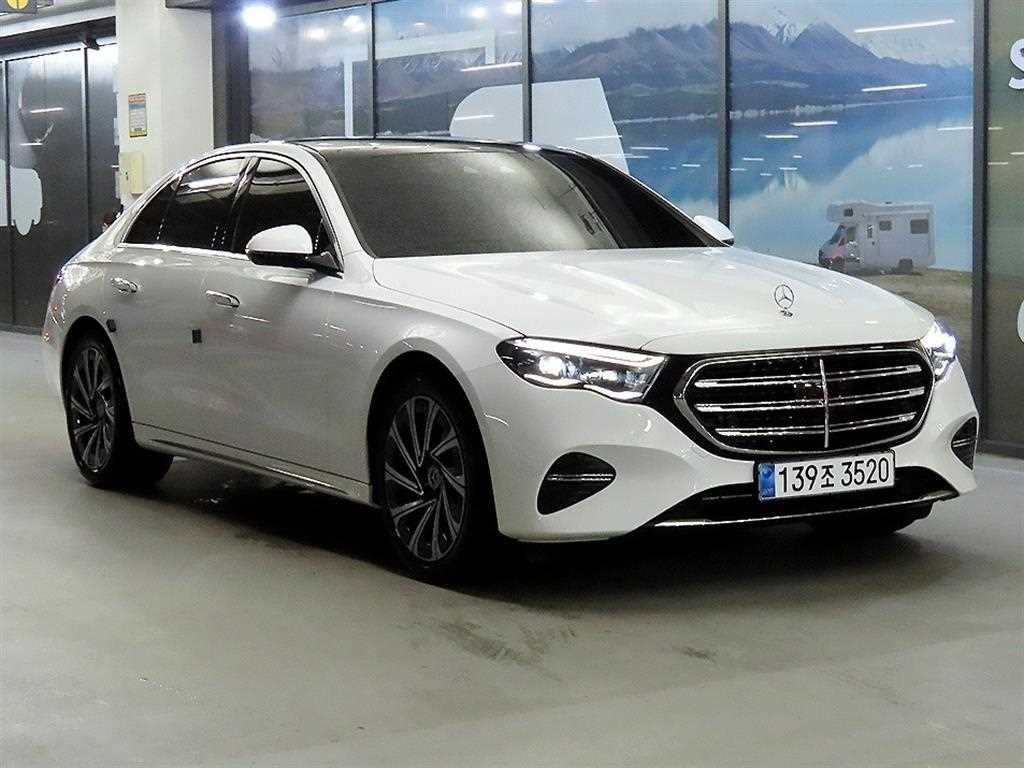 벤츠 E 클래스 E-클래스 W214 E300 4MATIC 익스클루시브 이미지 1