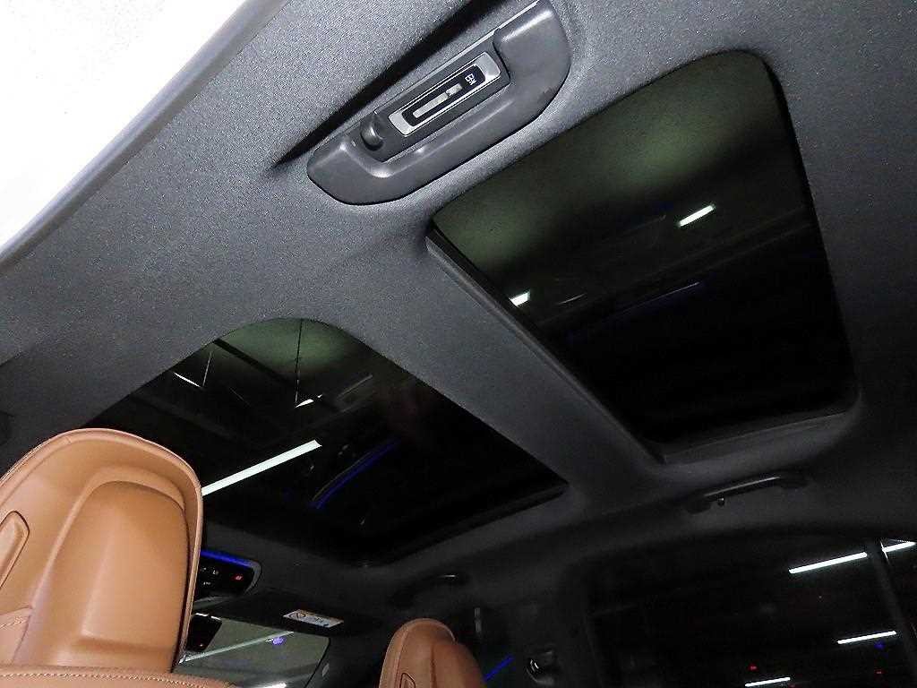 벤츠 E 클래스 E-클래스 W214 E300 4MATIC 익스클루시브 이미지 17