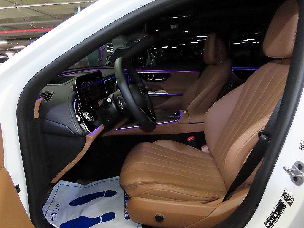 벤츠 E 클래스 E-클래스 W214 E300 4MATIC 익스클루시브 이미지 6