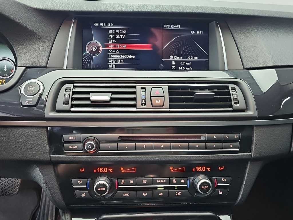BMW 5시리즈 5시리즈 (F10) 530d xDrive M 에어로 다이나믹 프로 이미지 10