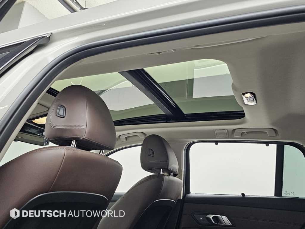 BMW 3시리즈 3시리즈 (G20) 320i 투어링 럭셔리 이미지 18