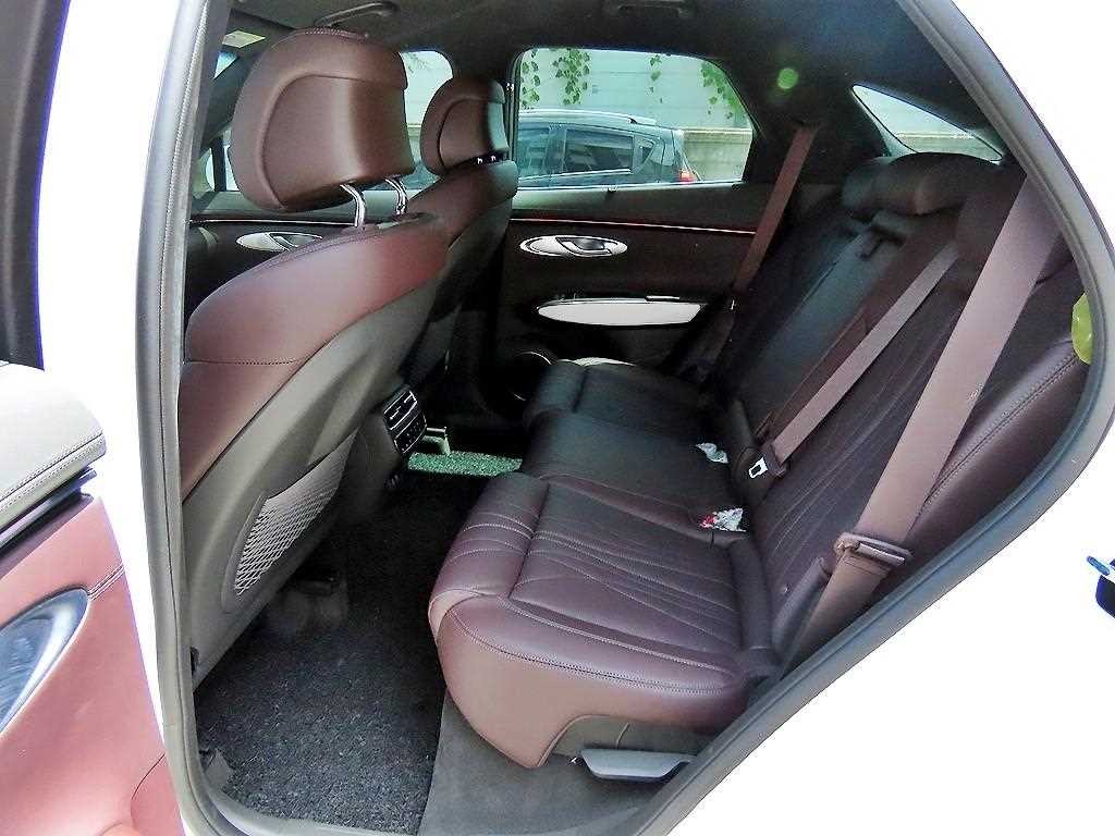 제네시스 GV70 2.5T 가솔린 AWD 기본형 이미지 6