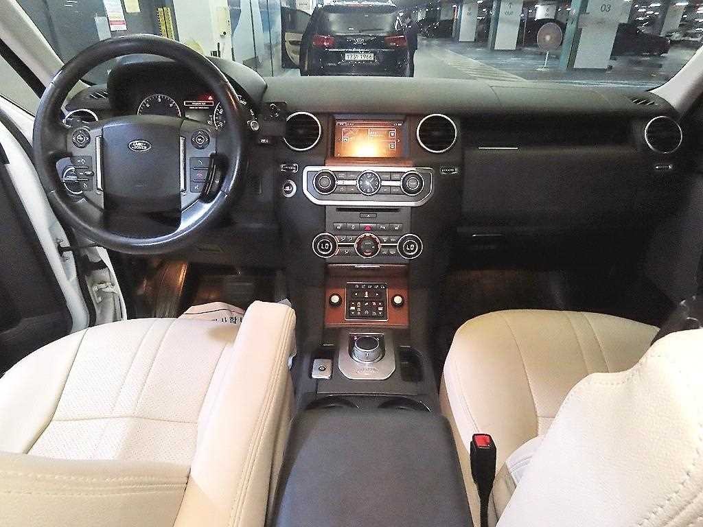 랜드로버 디스커버리 디스커버리4 3.0 SDV6 SE 이미지 10