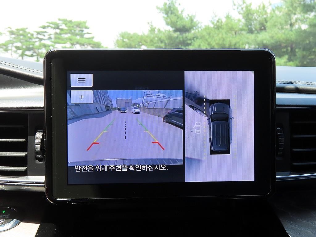 포드 익스플로러 익스플로러 6세대 3.0 AWD 플래티넘 이미지 14