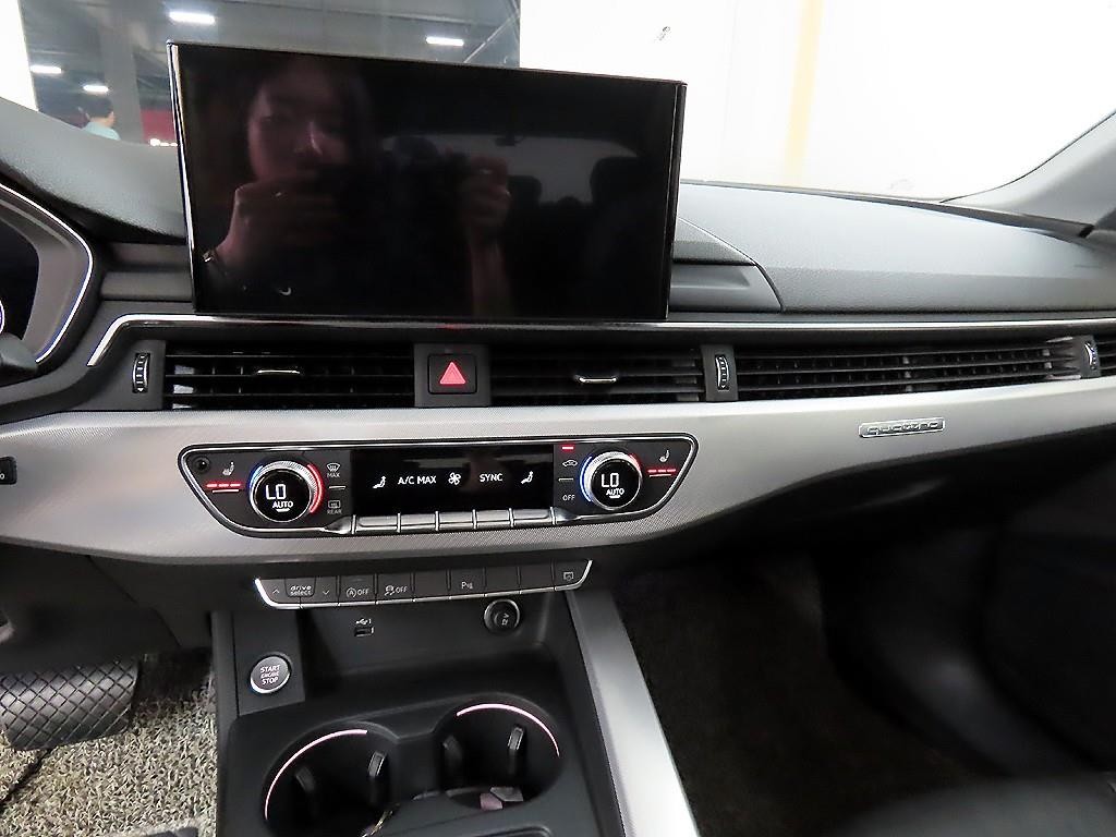 아우디 A5 A5 (F5) 40 TFSI 콰트로 스포트백 이미지 13