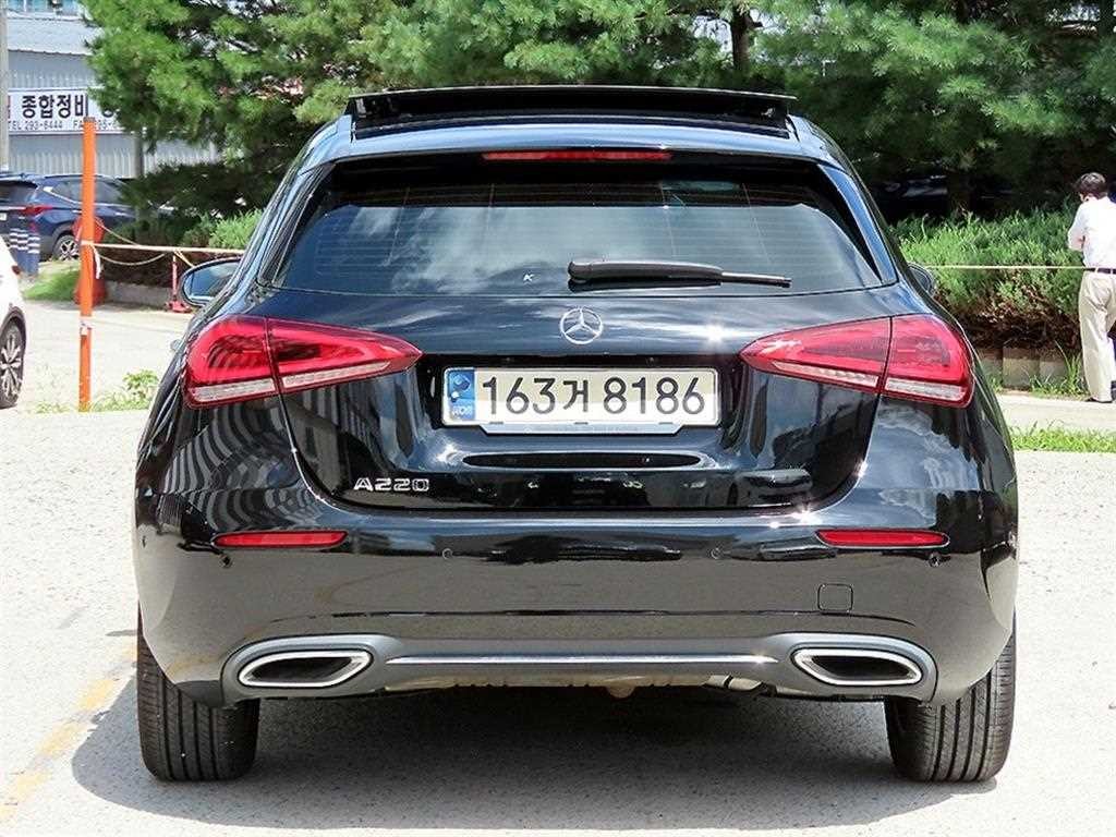 벤츠 A 클래스 A클래스 W177 A220 해치백 이미지 4