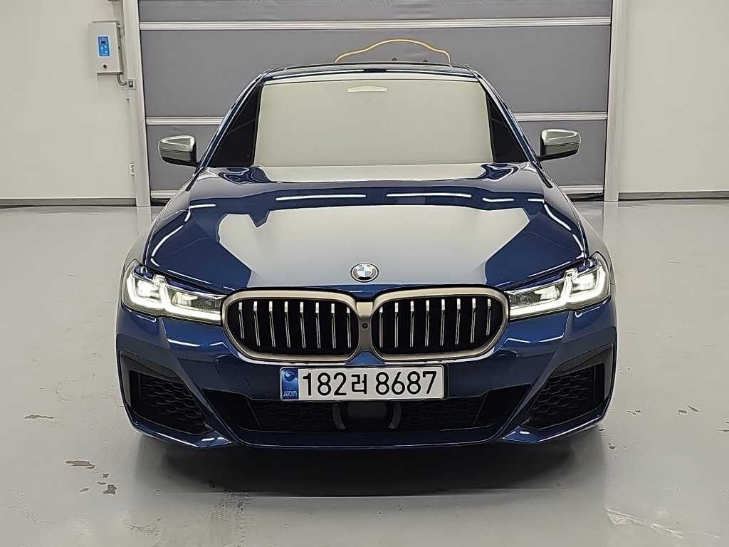 BMW 5시리즈 5시리즈 (G30) M550i xDrive 이미지 2